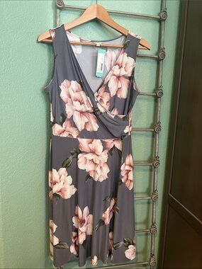 Sleeveless Gray Midi Dress with Pink Floral Print